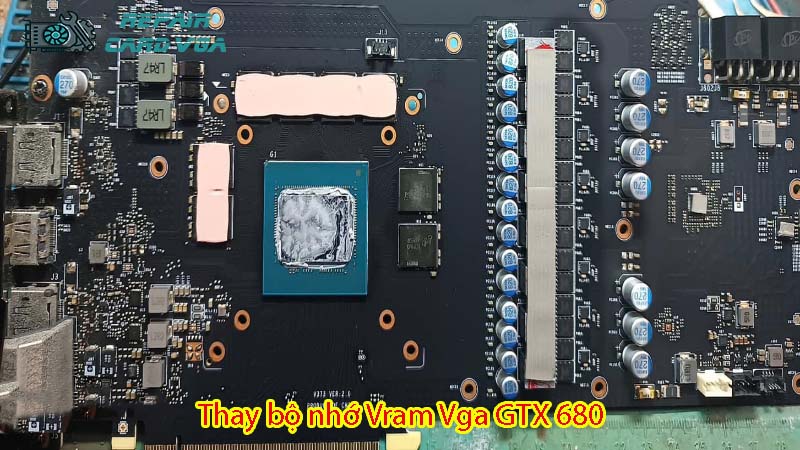 thay-bo-nho-vram-vga-gtx-680-1