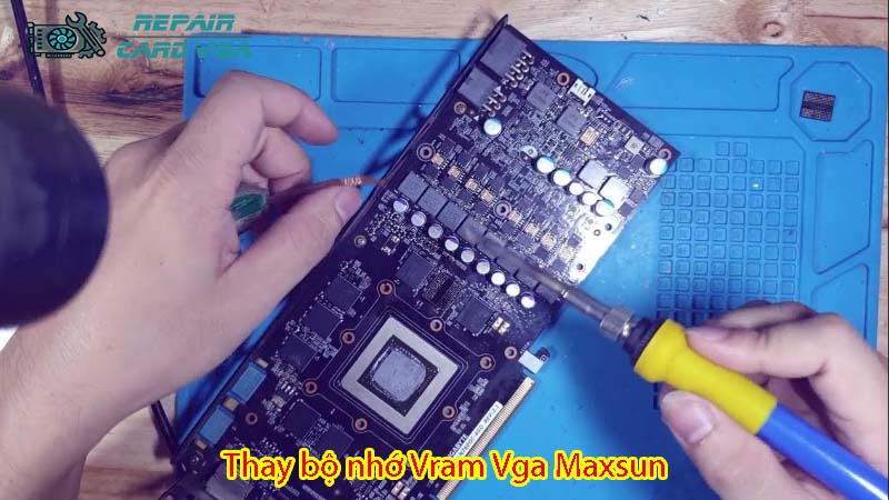 thay-bo-nho-vram-vga-maxsun-1