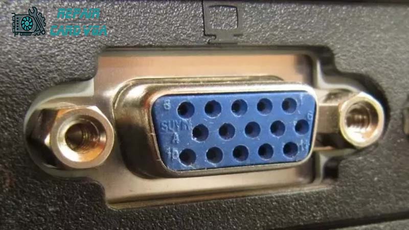 thay-cong-xuat-hinh-vga-apple-1