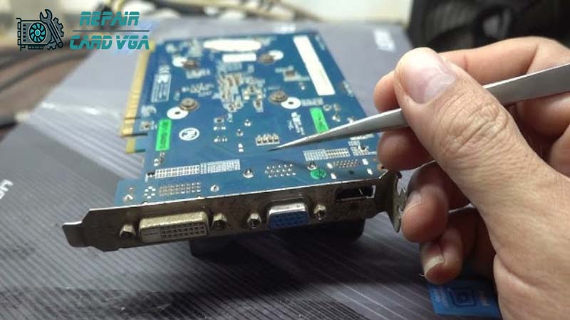 thay-cong-xuat-hinh-vga-powercolor-1