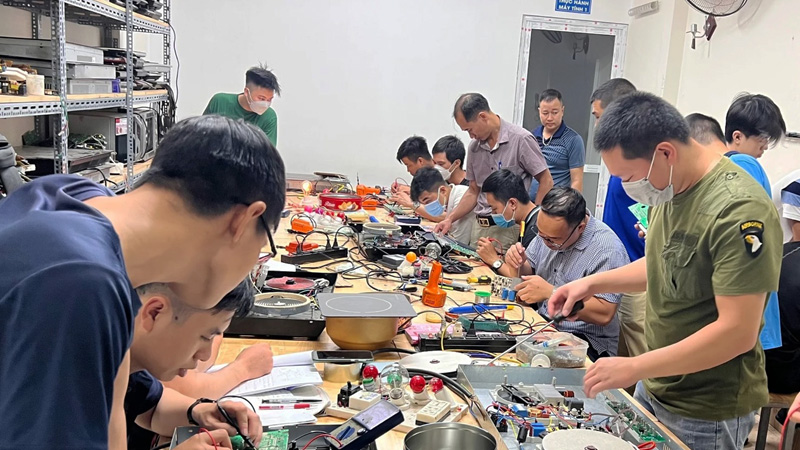 tuyen-dung-nhan-vien-ky-thuat-sua-bo-mach-tai-da-nang-3